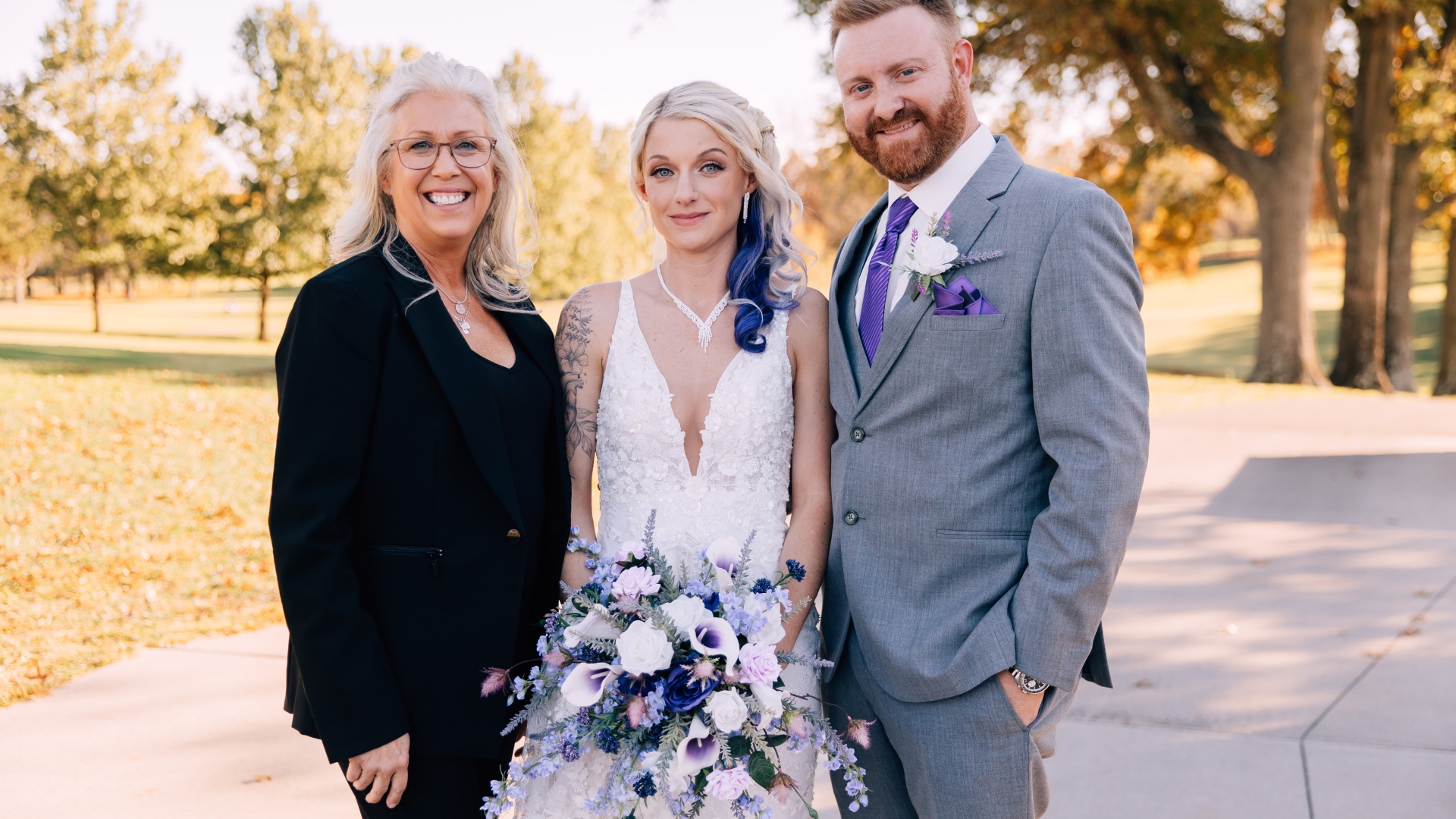 saundra hadley wedding officiant with happy couple